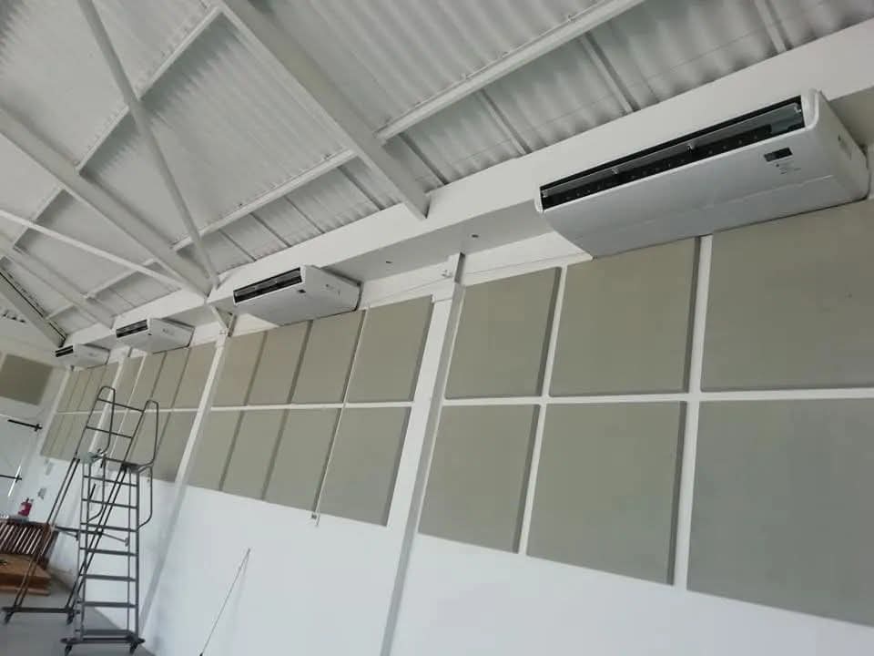 Industrial hall climate control